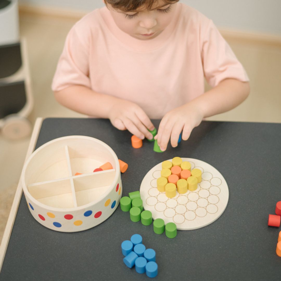 Pattern Blocks Pegs Pattern Peg Board – PlanToys USA